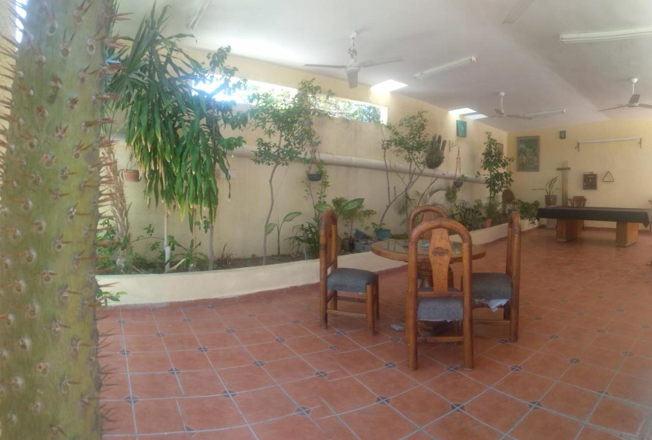 Room In Guest Room - Padrinos Hostal La Paz Full House Zewnętrze zdjęcie